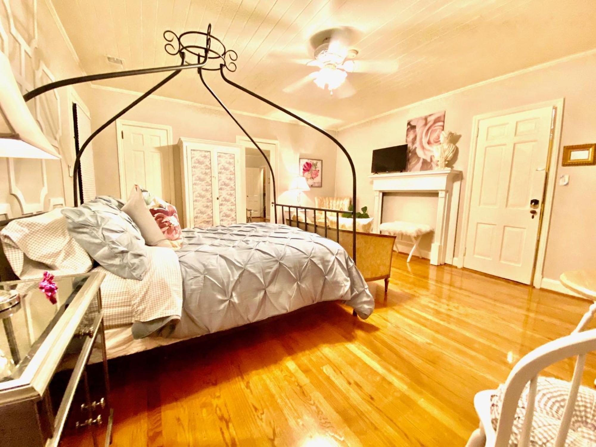 The Spivey House B&B On Kingston Lake คอนเวย์ ภายนอก รูปภาพ